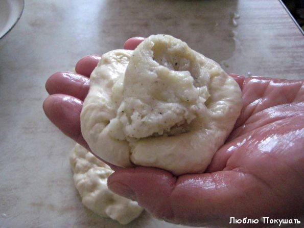 pirozhki-s-kartoshkoy-retsept-s-foto-poshagovo
